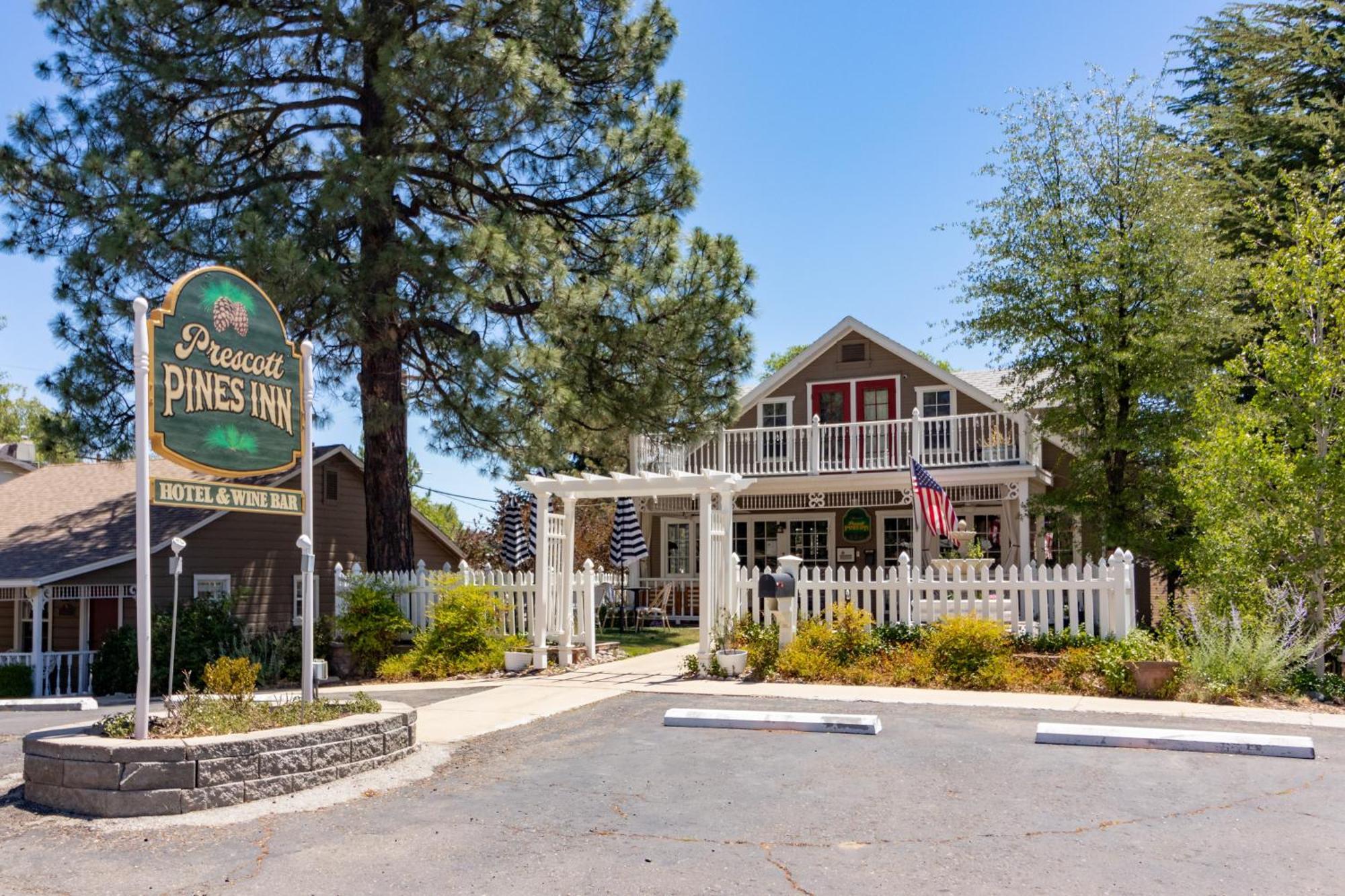 Prescott Pines Inn Екстериор снимка