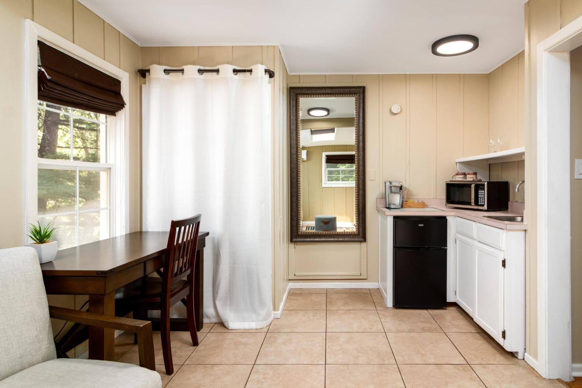 Prescott Pines Inn Екстериор снимка