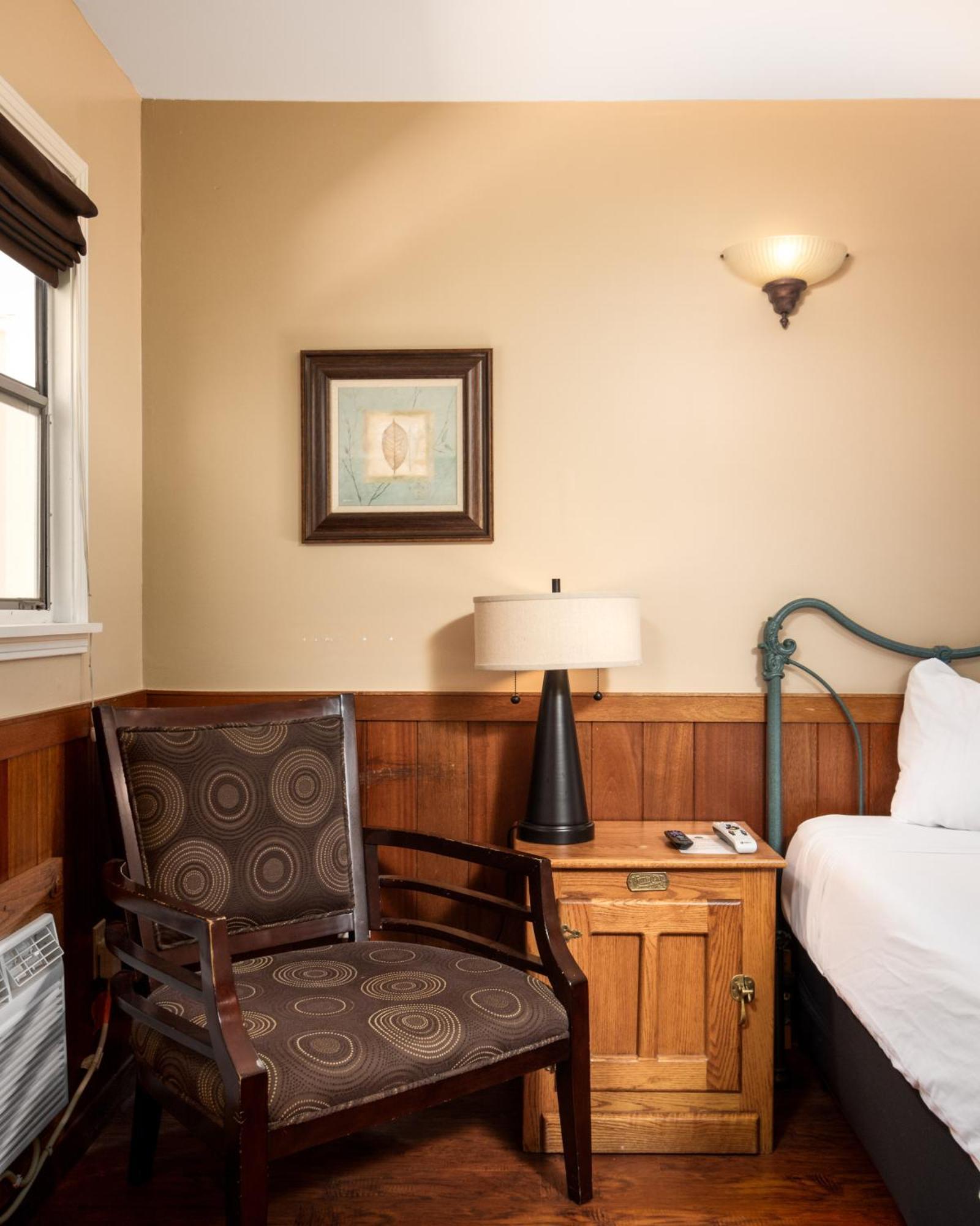 Prescott Pines Inn Екстериор снимка